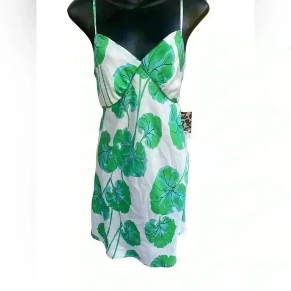 Diane Von Furstenberg Dresses & Skirts - Diane Von Furstenberg women’s Geranium Leaf Short Satin Slip Dress white/ green